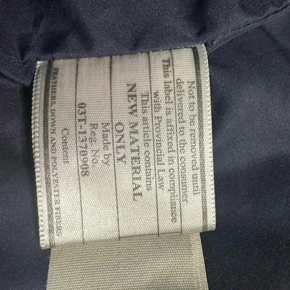 Abercrombie Puffer Vest - Picture 10 of 10